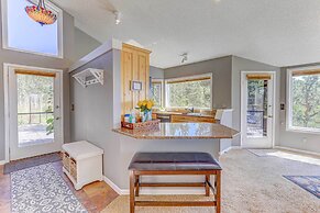 Mountain Views + Hot Tub: Airy Forest Escape!