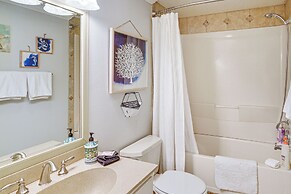 Pet-friendly Buena Vista Home w/ Yard & Hot Tub!