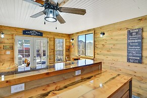 Pet-friendly Buena Vista Home w/ Yard & Hot Tub!