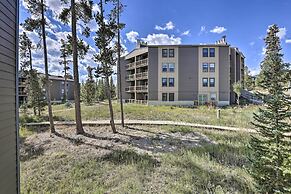 Ski Shuttle & Pool: Modern Silverthorne Condo!