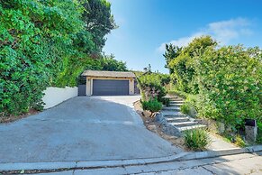 Pool & Coastline Views: Luxe La Jolla Home