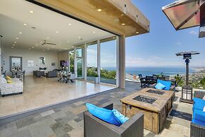 Pool & Coastline Views: Luxe La Jolla Home