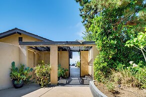Pool & Coastline Views: Luxe La Jolla Home