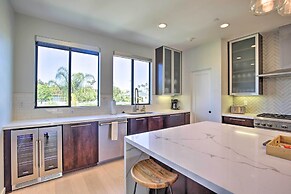 Chic San Diego Abode Rooftop Balcony + Bay Views!