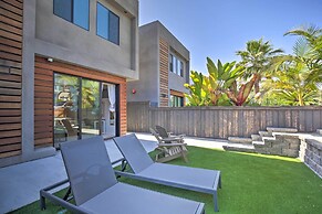 Chic San Diego Abode Rooftop Balcony + Bay Views!