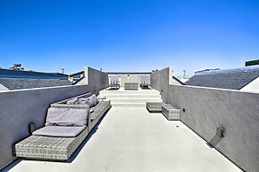 Chic San Diego Abode Rooftop Balcony + Bay Views!