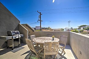 Chic San Diego Abode Rooftop Balcony + Bay Views!