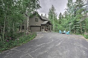 Upscale Home w/ Hot Tub: 3 Mi to Breck Ski Resort!