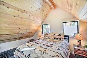 < 1 Mi to Big Bear Lake: Cabin w/ Hot Tub
