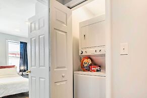 Central & Trendy Baltimore Townhome: Pets OK!