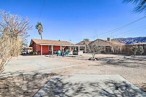 Cali Desert Oasis w/ Hot Tub + Mtn Views!