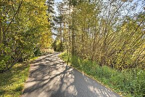 Walk to Main St: Frisco Home w/ Hot Tub & Deck!