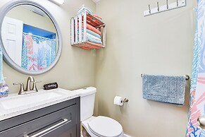 Outdoor Bar & Heated Pool: Bradenton Beach Home