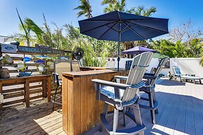 Outdoor Bar & Heated Pool: Bradenton Beach Home