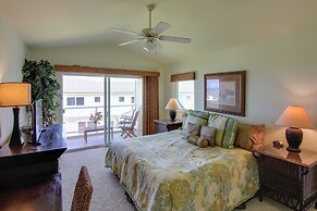 Tropical Kona Resort Townhome: Patio + Ocean Views