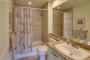 Tropical Kona Resort Townhome: Patio + Ocean Views