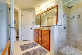 Luxe Maunalani Resort Condo w/ Pool + Beach Access