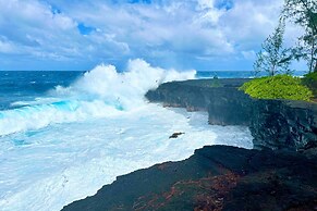 Direct Oceanfront, Big Island Home