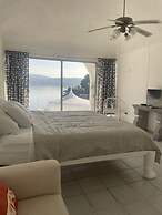 Marina Palace Teques