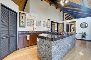 Kailua-kona House w/ Balcony & Ocean Views!