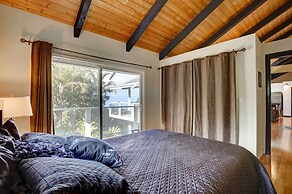 Kailua-kona House w/ Balcony & Ocean Views!