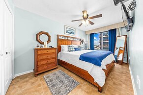 Gulf Shores Condo: Walk to Beach, The Hangout