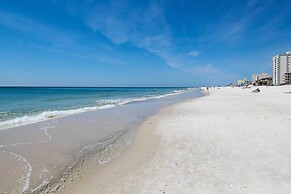 Gulf Shores Condo: Walk to Beach, The Hangout