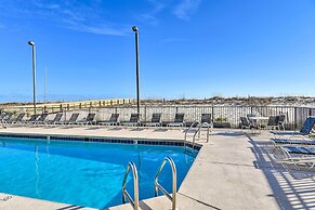 Gulf Shores Condo: Walk to Beach, The Hangout