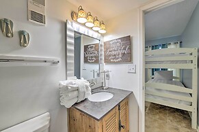 Gulf Shores Condo: Walk to Beach, The Hangout