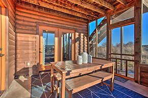 Updated Cabin w/ 360-degree Mtn View: 1 Mi to Lake