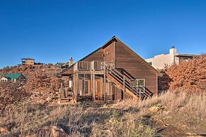 Updated Cabin w/ 360-degree Mtn View: 1 Mi to Lake
