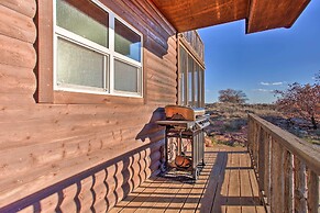 Updated Cabin w/ 360-degree Mtn View: 1 Mi to Lake