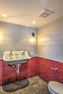 Tahoe City A-frame Home 10 Mi to Skiing!