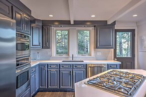 Tahoe City A-frame Home 10 Mi to Skiing!