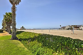 San Diego Hub w/ Bay Views - 1 Block to Beach!