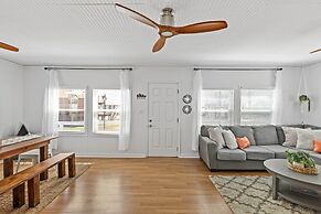 1 Mi to Shore: Bright Jamaica Beach Getaway!