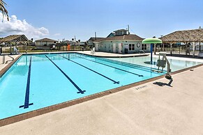 1 Mi to Shore: Bright Jamaica Beach Getaway!