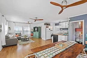 1 Mi to Shore: Bright Jamaica Beach Getaway!