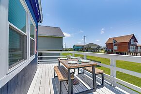 1 Mi to Shore: Bright Jamaica Beach Getaway!