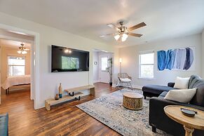 Fayetteville Retreat w/ Yard - Walk to Campus!