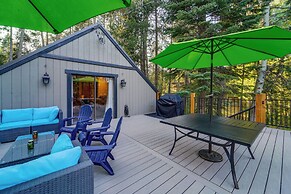 Truckee Family Home, Walk to Lake + 5 Mi to Skiing