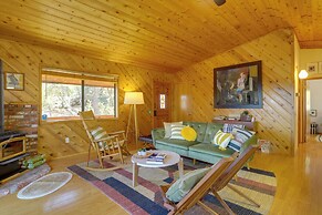 Idyllwild Cabin w/ Deck & Tahquitz Peak Views