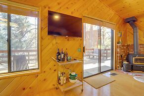 Idyllwild Cabin w/ Deck & Tahquitz Peak Views