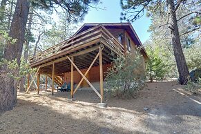 Idyllwild Cabin w/ Deck & Tahquitz Peak Views
