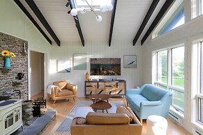 Modern Hideaway w/ Deck + State Forest Access