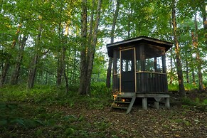 Modern Hideaway w/ Deck + State Forest Access