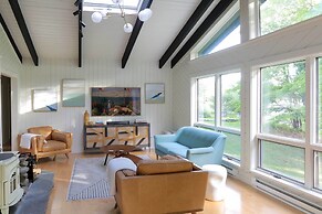 Modern Hideaway w/ Deck + State Forest Access