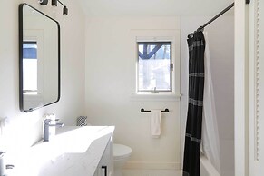 Modern Hideaway w/ Deck + State Forest Access