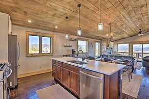 Balconies & Idyllic Views: Grand Lake Haven!