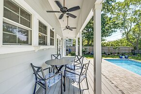 Distinctive Hamptons Home w/ Pool Near Bay/ocean